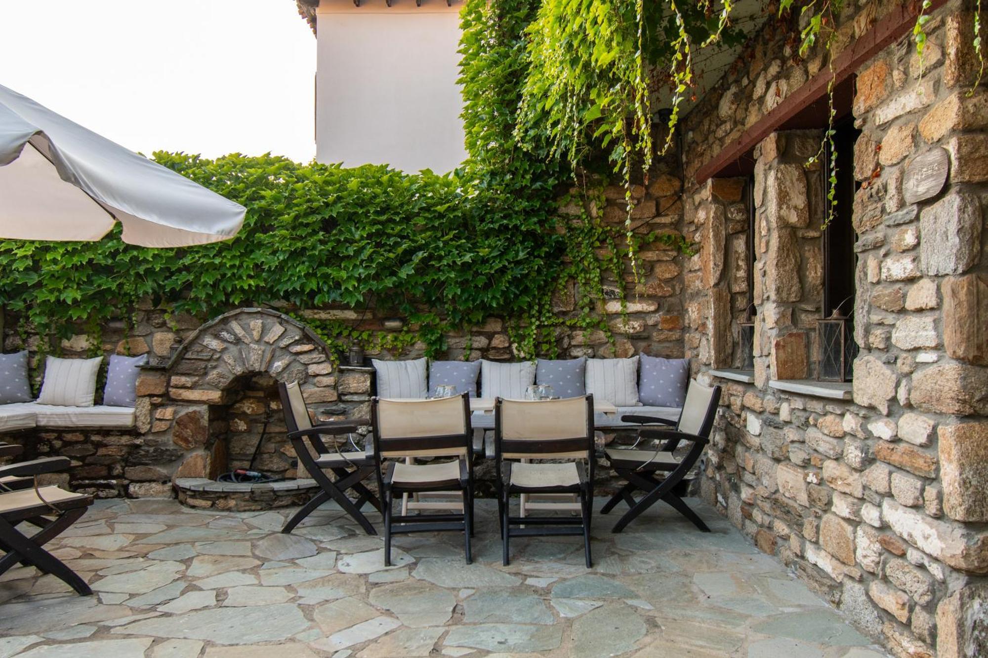 Oreiades Guesthouse Parthenon Bagian luar foto